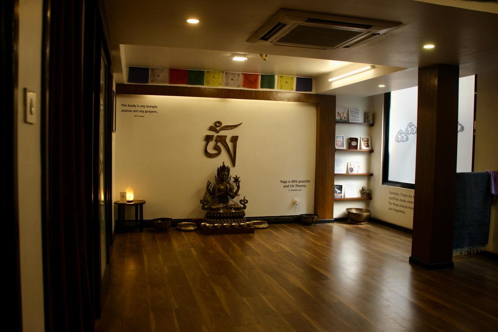 Dalai-La Boutique Hotel Катманду Экстерьер фото