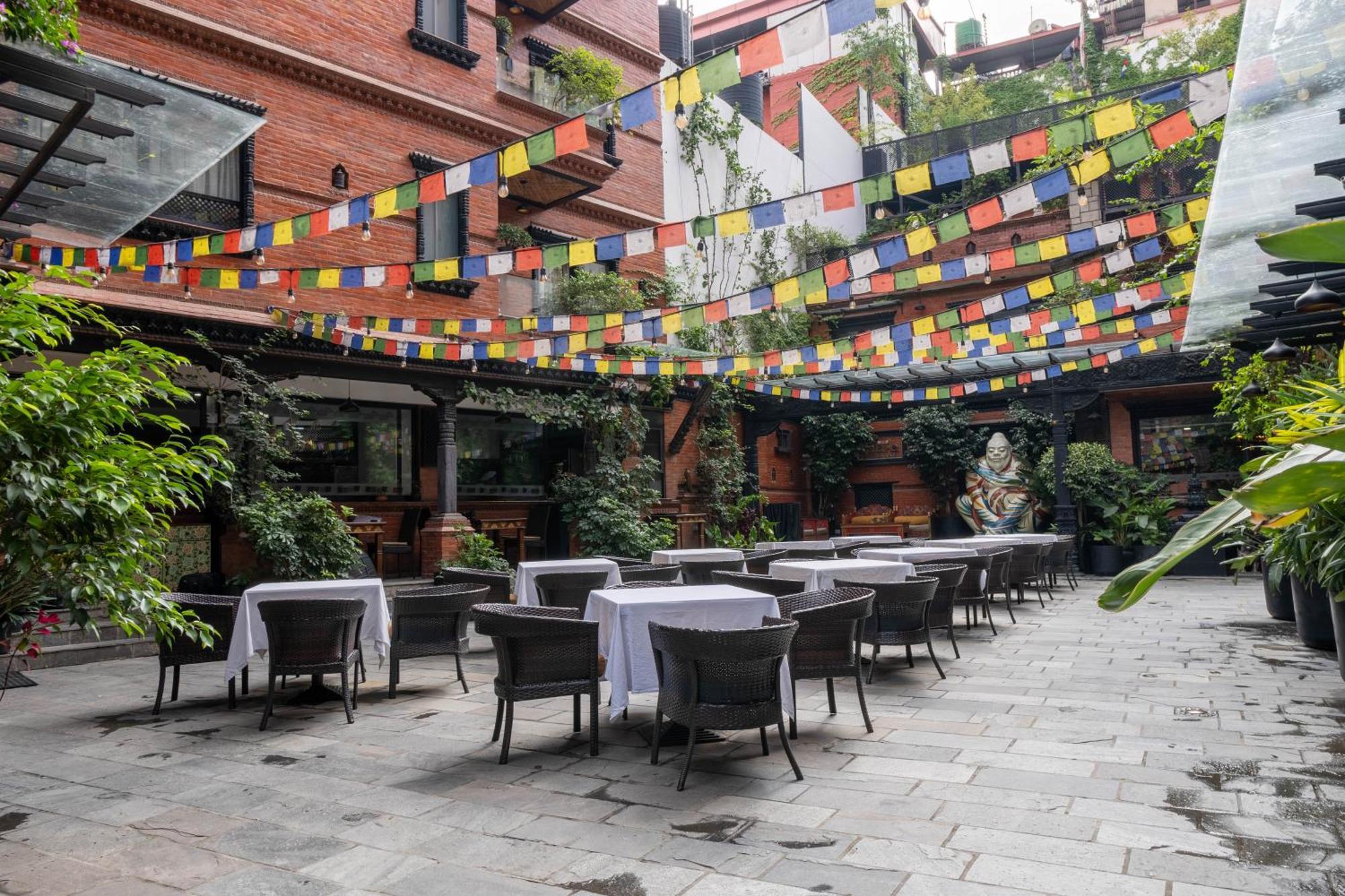 Dalai-La Boutique Hotel Катманду Экстерьер фото