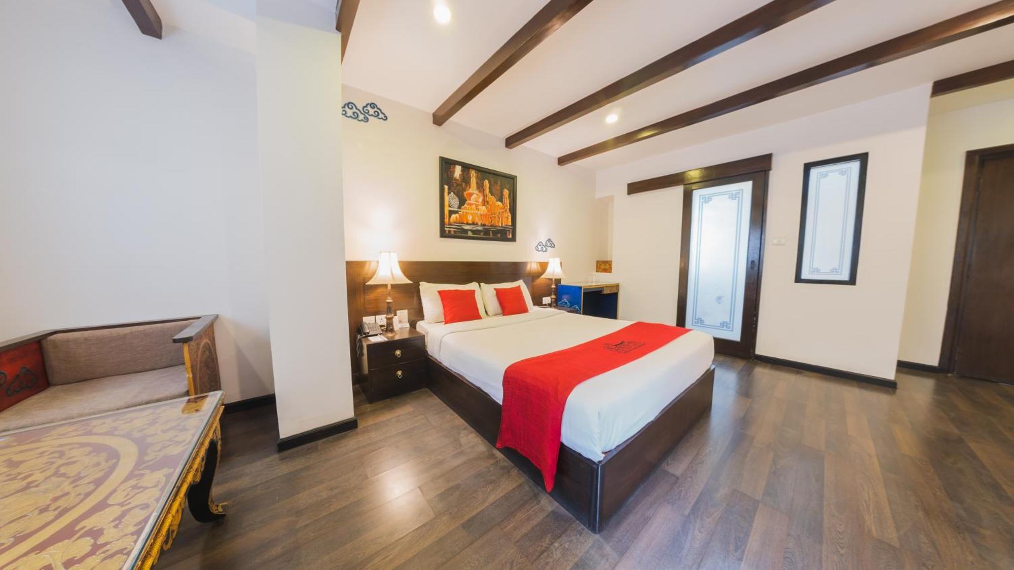 Dalai-La Boutique Hotel Катманду Экстерьер фото